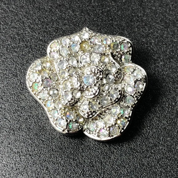 Vintage Flower Brooch Romantic Floral Rhinestone Cluster Silver Tone Pin - Picture 3 of 8